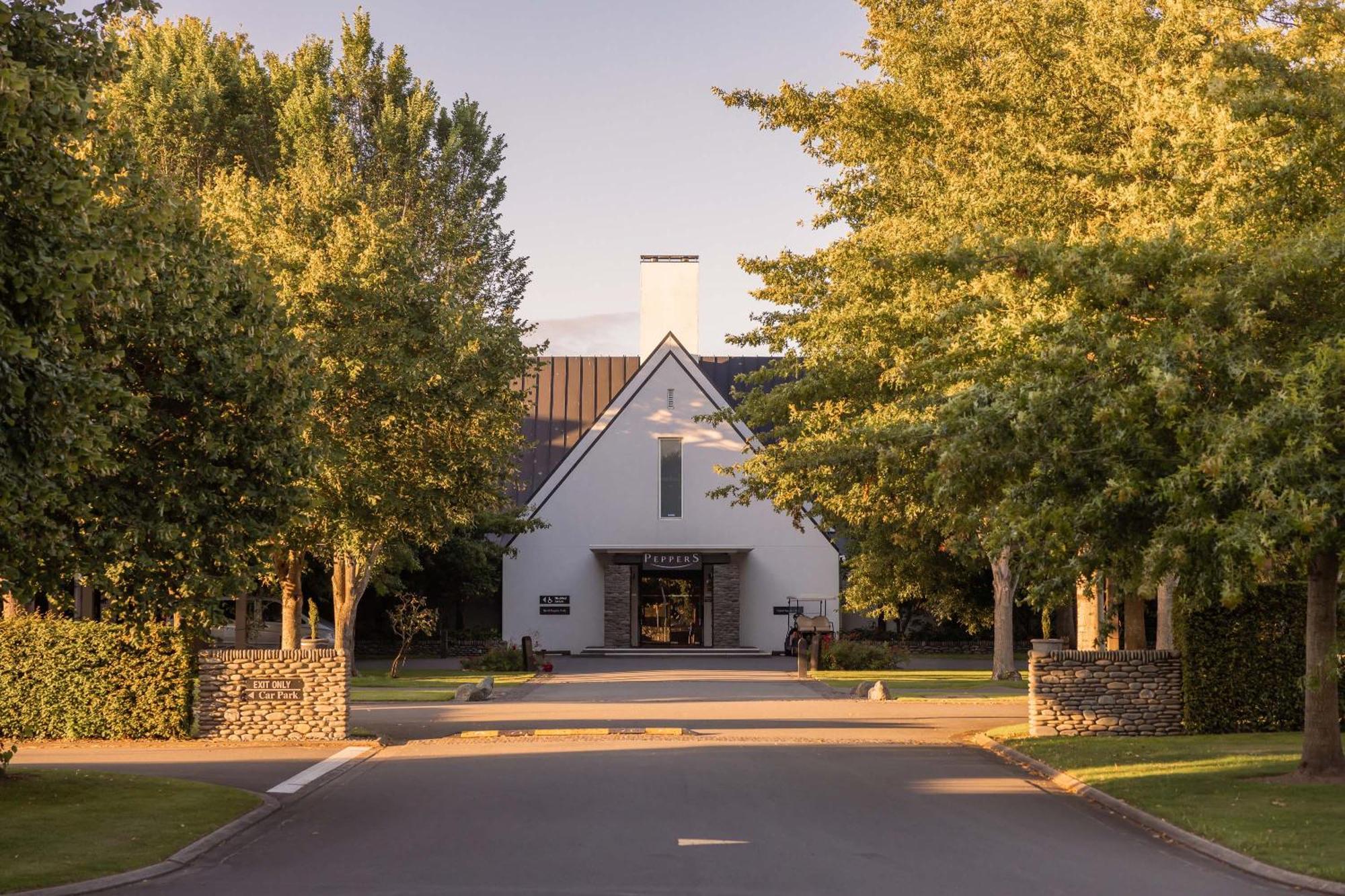Peppers Clearwater Resort Christchurch Exterior photo